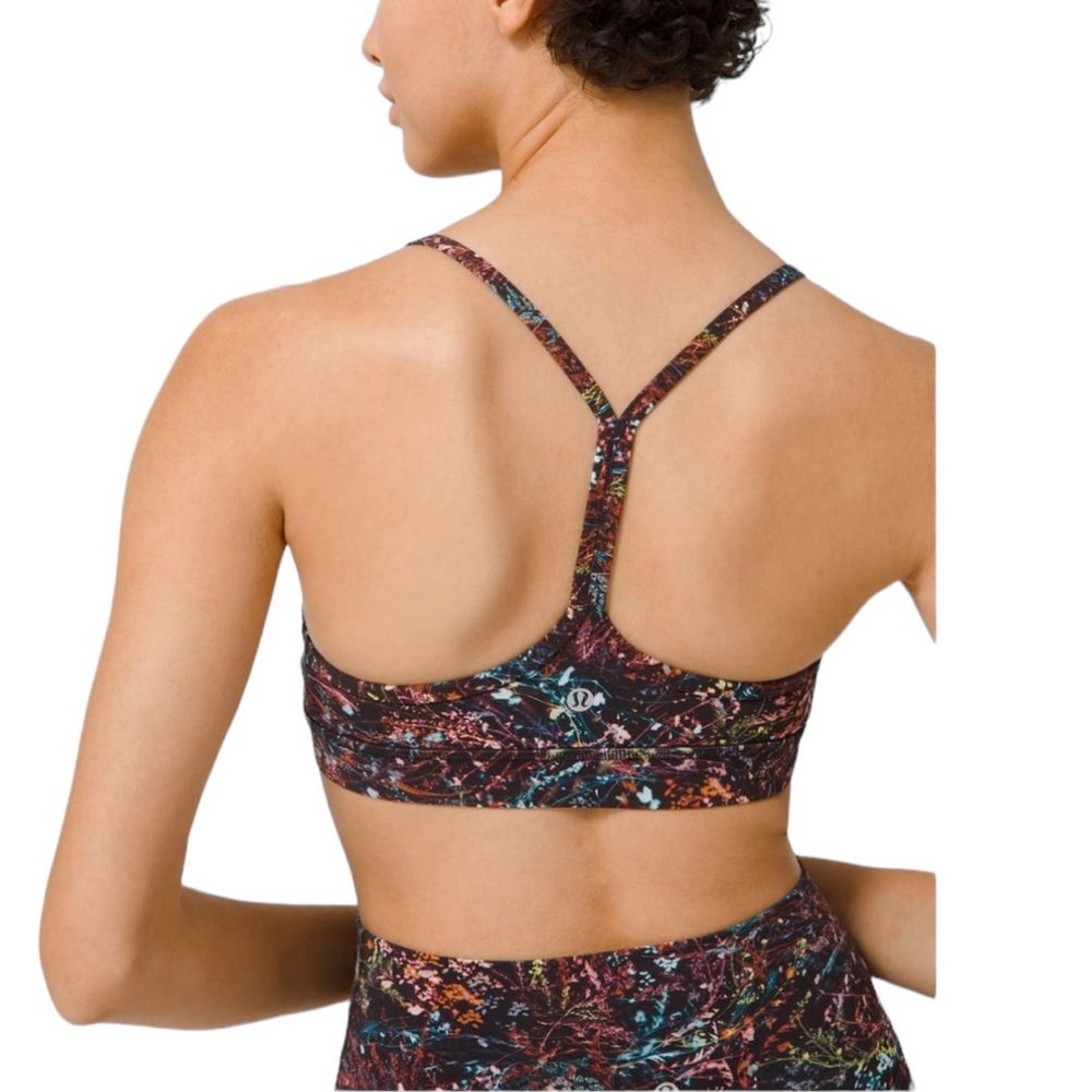 Lululemon Flow Y Bra B/C Cup Sz 2 NWOT in Foliage Overlay Multi Cottagecore RARE - Picture 3 of 16